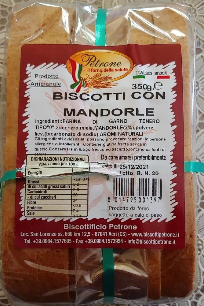 Biscotti con mandorle