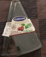 Trancia di crostata di ciliegie