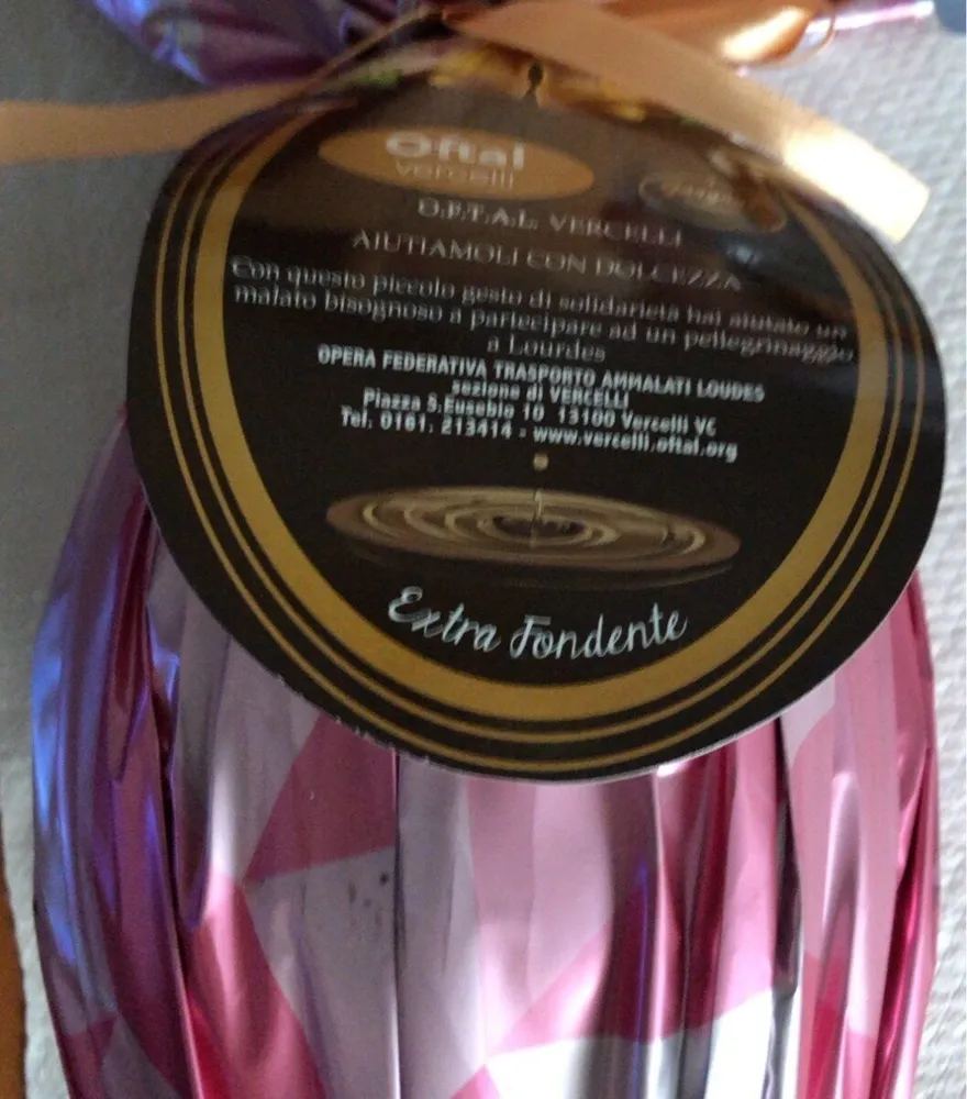 Uovo di cioccolato fondente