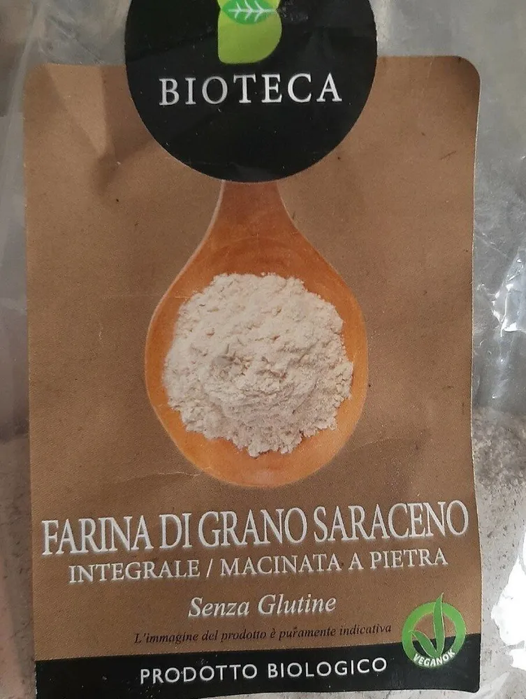 Farina di grano saraceno integrale