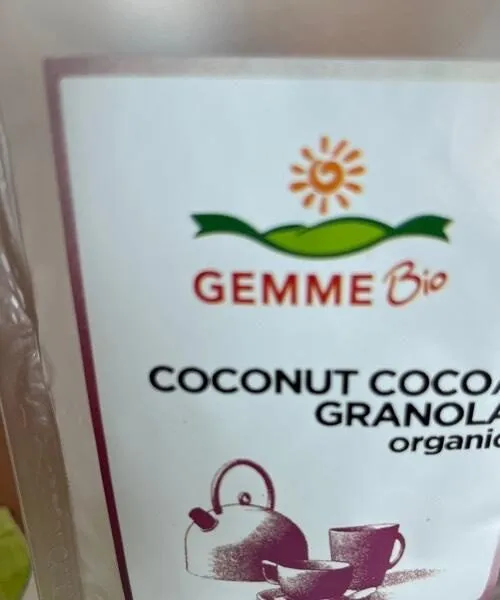 Coconut cocoa granola