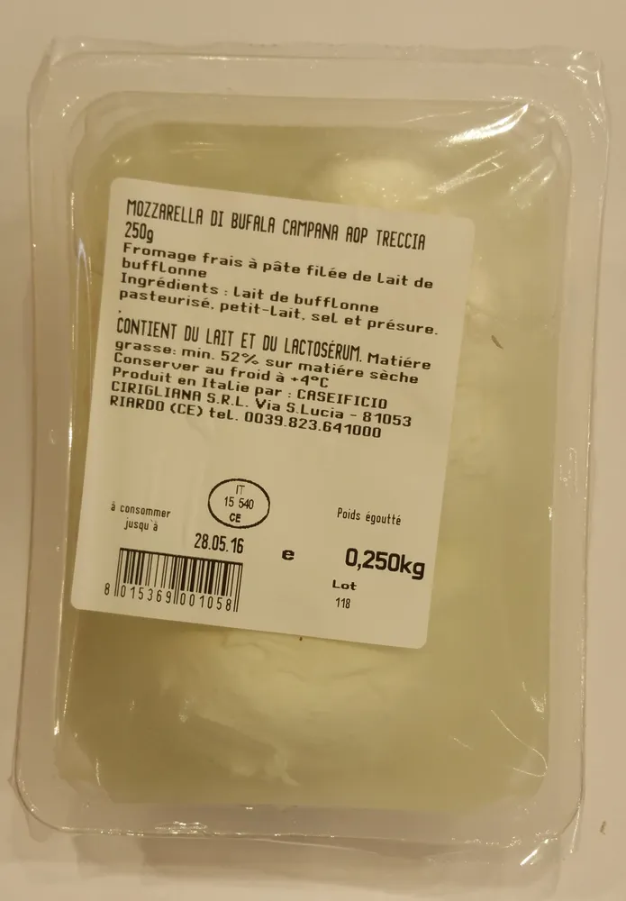 Mozzarella di Bufala Campana AOP Treccia