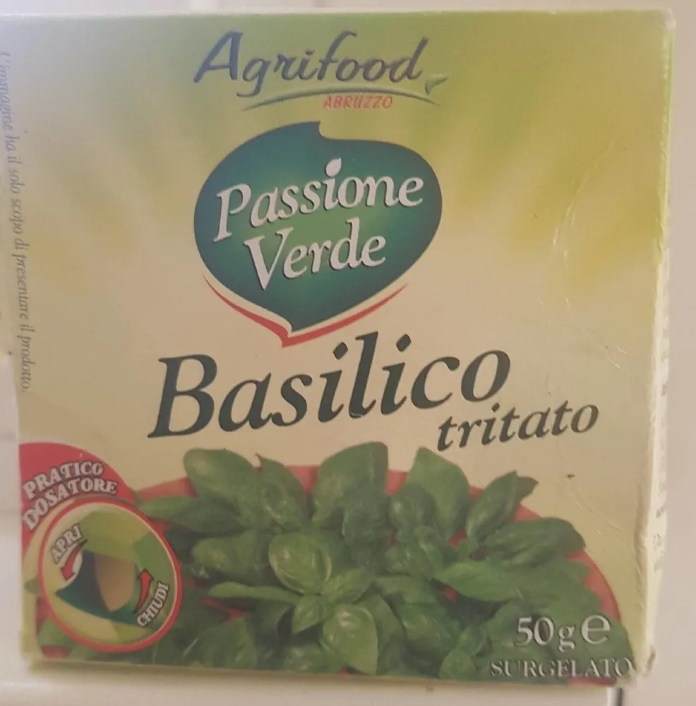 Basilico tritato