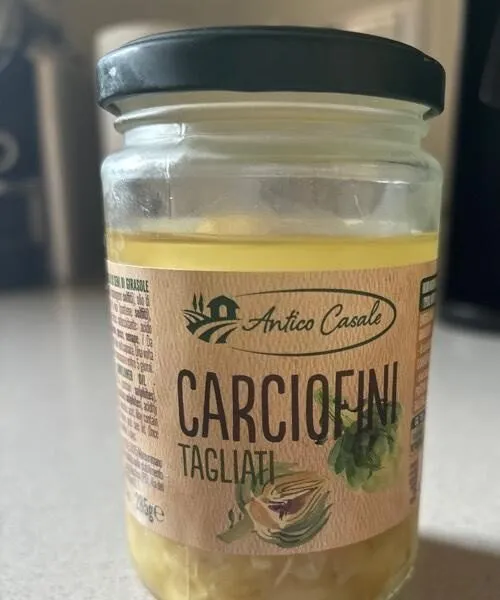 Carciofini tagliato