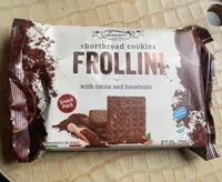 Shortbread cookies FROLLINI with cocoa and hazelnuts