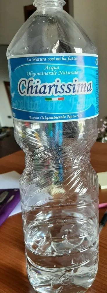 Acqua chiarissima