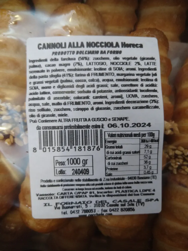 Cannoli alla nocciola
