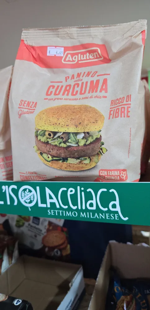 Panino alla curcuma con grano saraceno e semi di chia