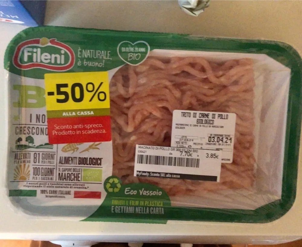Trito di carne di pollo biologico