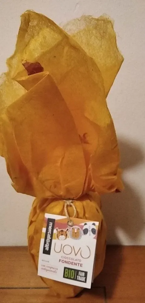 Uovo di Pasqua cioccolato fondente
