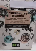 Torroncini ricoperti cioccolato anacardi e noci