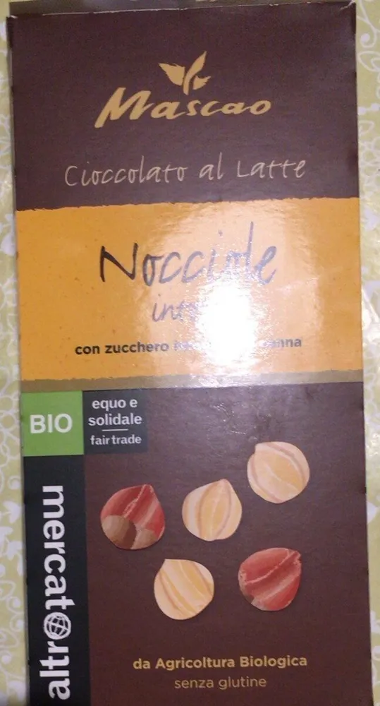 Cioccolato al latte nosciole