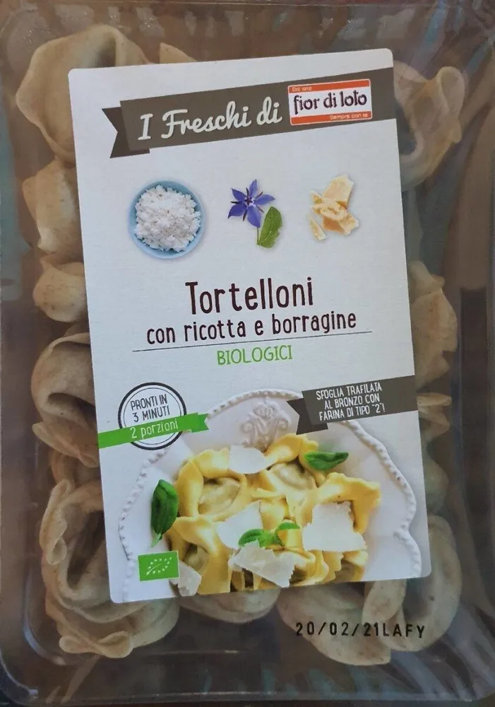 Tortelloni con ricotta e borragine