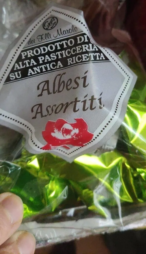 Albesi assortiti