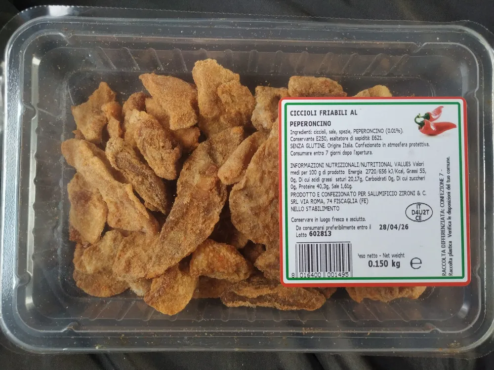 Ciccioli friabili al peperoncino