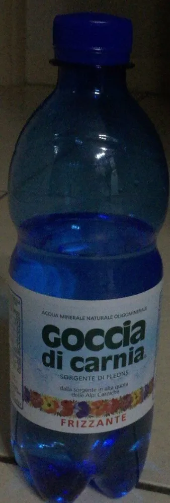 Acqua minerale frizzante