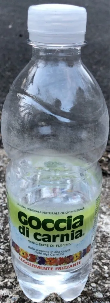 Acqua carnia Leggermente frizzante