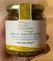 Olive nocellara schiacciate a mano