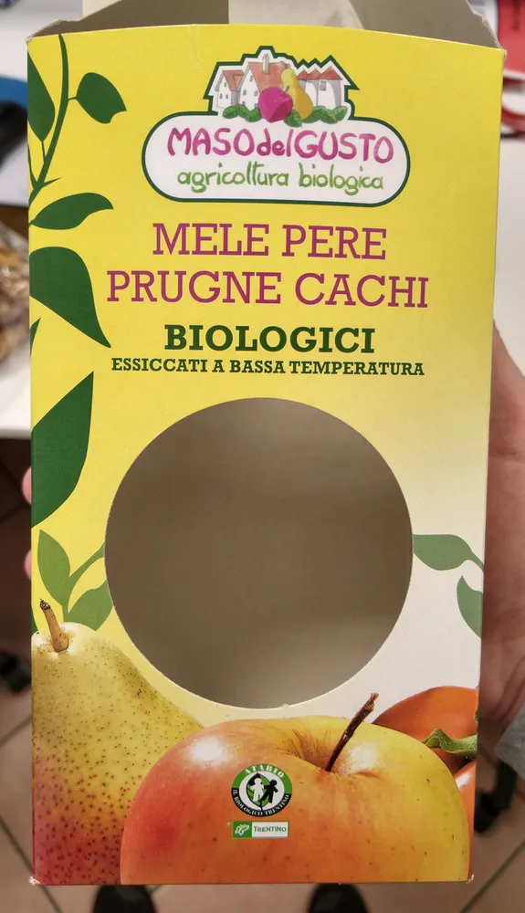 Mele pere prugne cachi biologici essiccati a bassa temperatura
