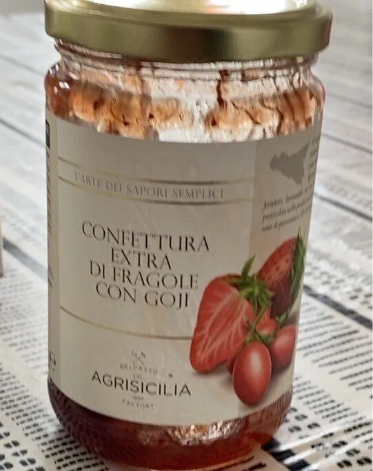 Confettura extra di fragole con goji