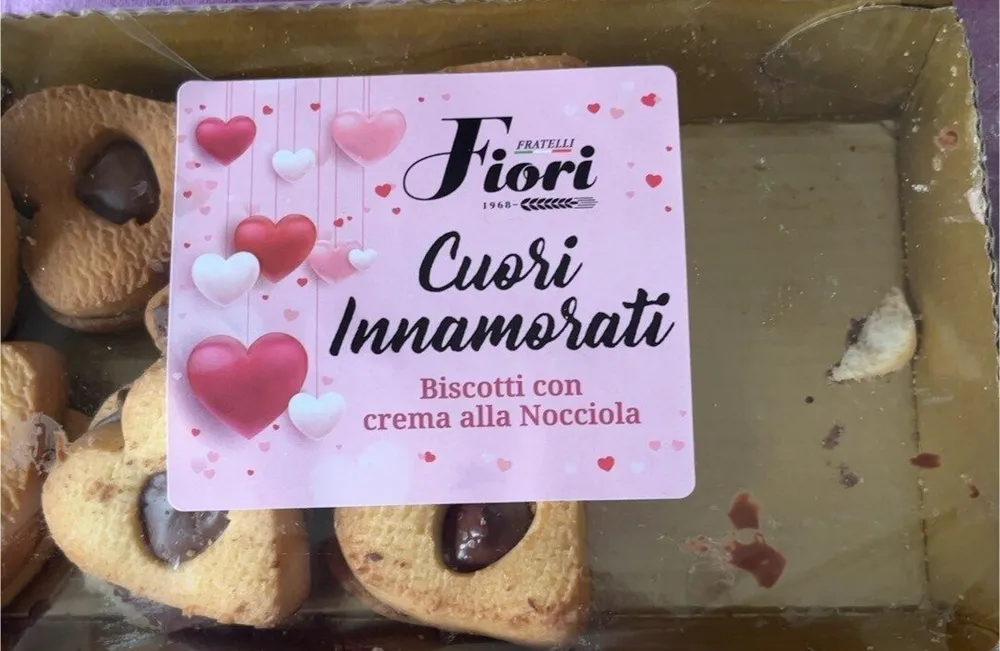 Cuori innamorati con crema alla nocciola