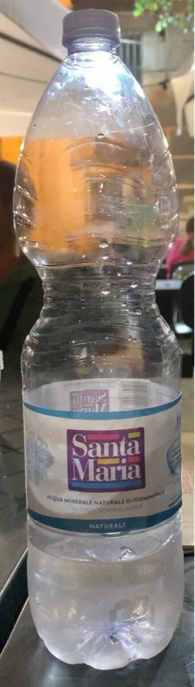 Acqua naturale santa maria