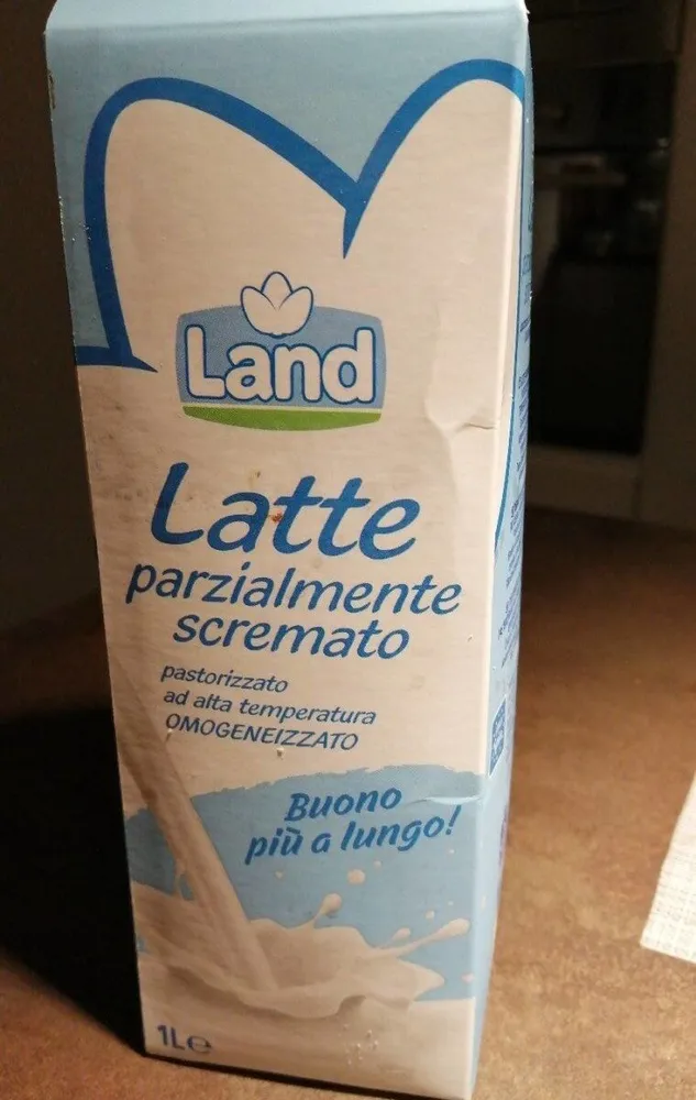 Latte parzialmente scremato