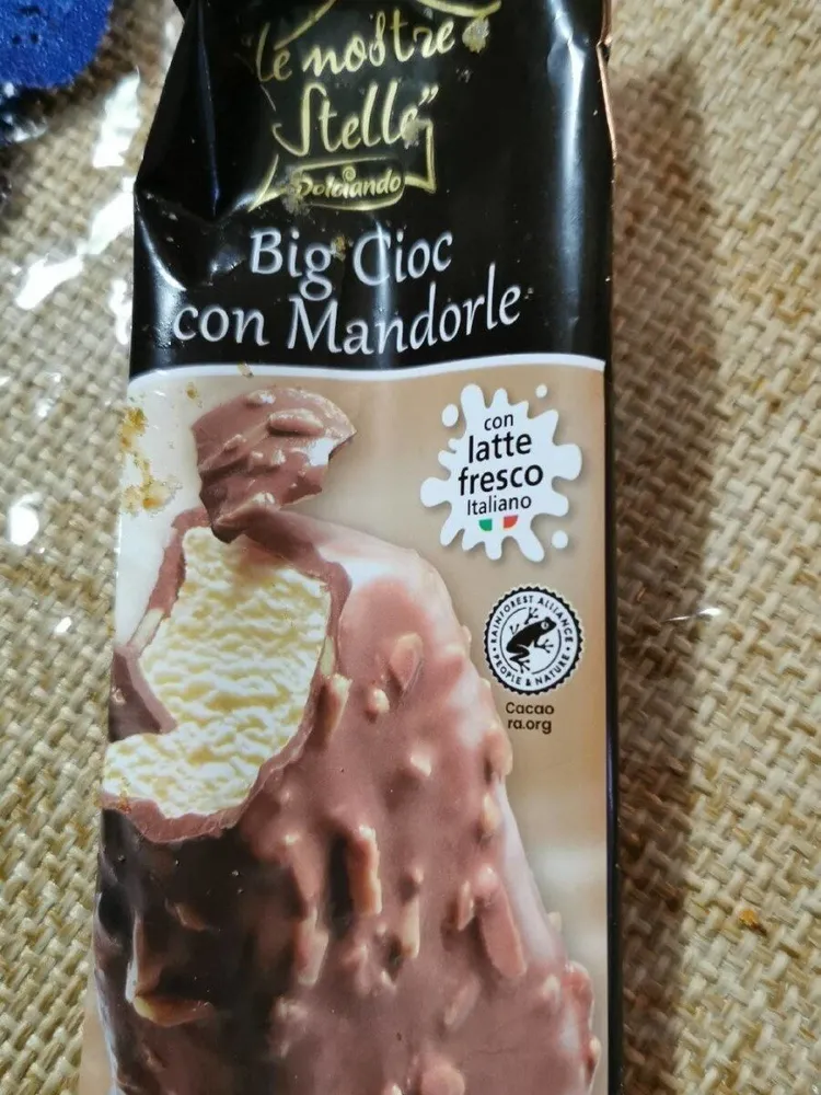 Big cioc con mandorle