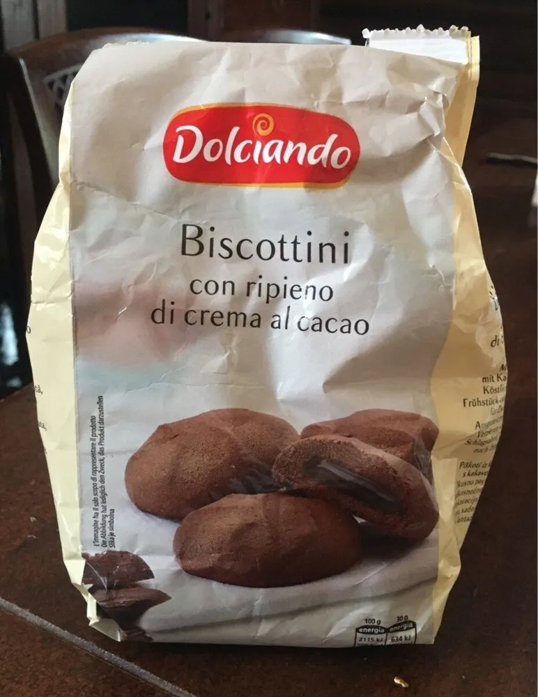 Biscottini con ripieno di crema cacao