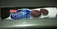 biscotti al cacao ripieni di crema alla vaniglia