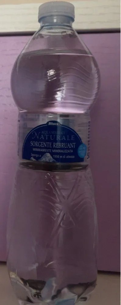 Acqua minerale naturale