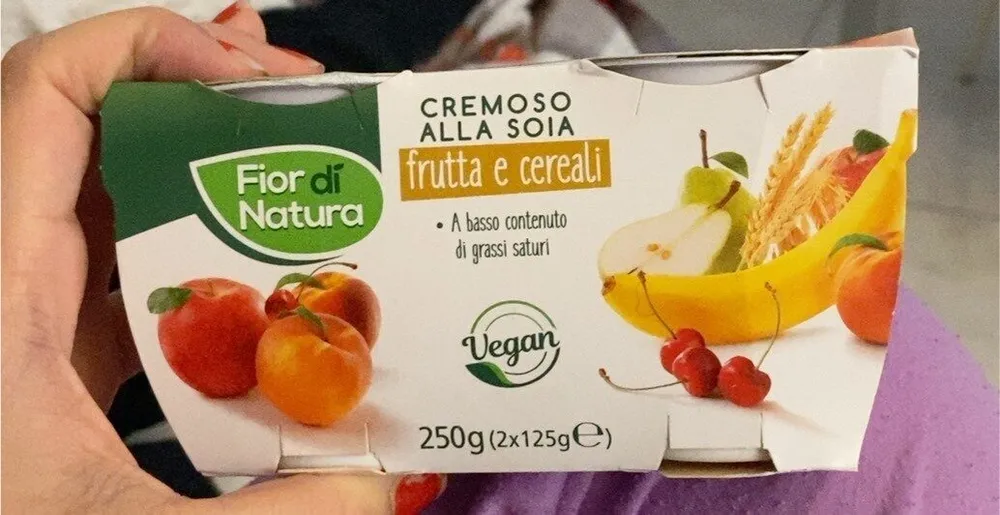 Cremoso alla soia frutta e cereali