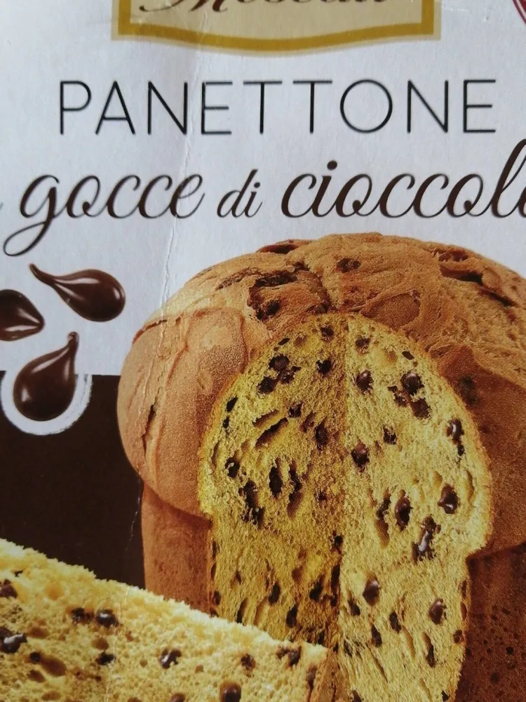 Panettone con gocce di cioccolato