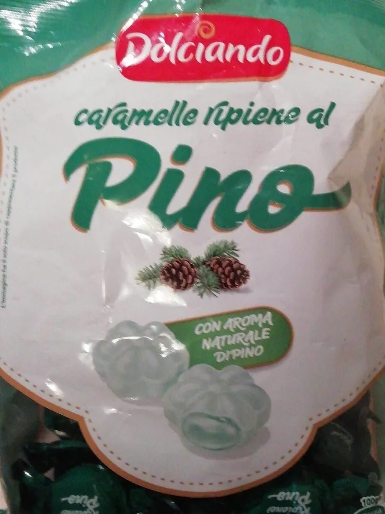 Caramelle ripiene al pino