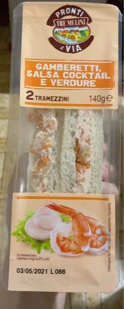 Gamberetti,salsa cocktail e verdure