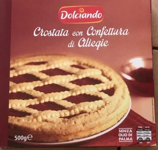Crostata con confettura di ciliegie