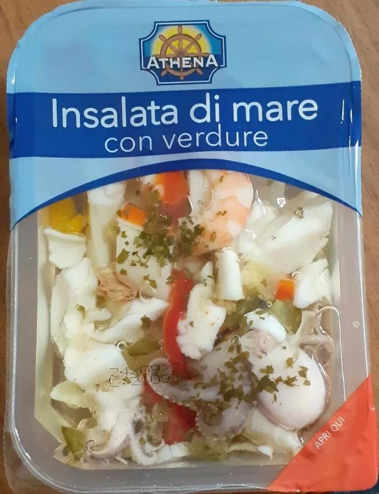 Insalata di mare con verdure