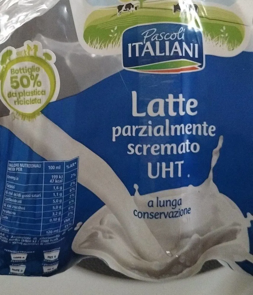 Latte parzialmente scremato UHT