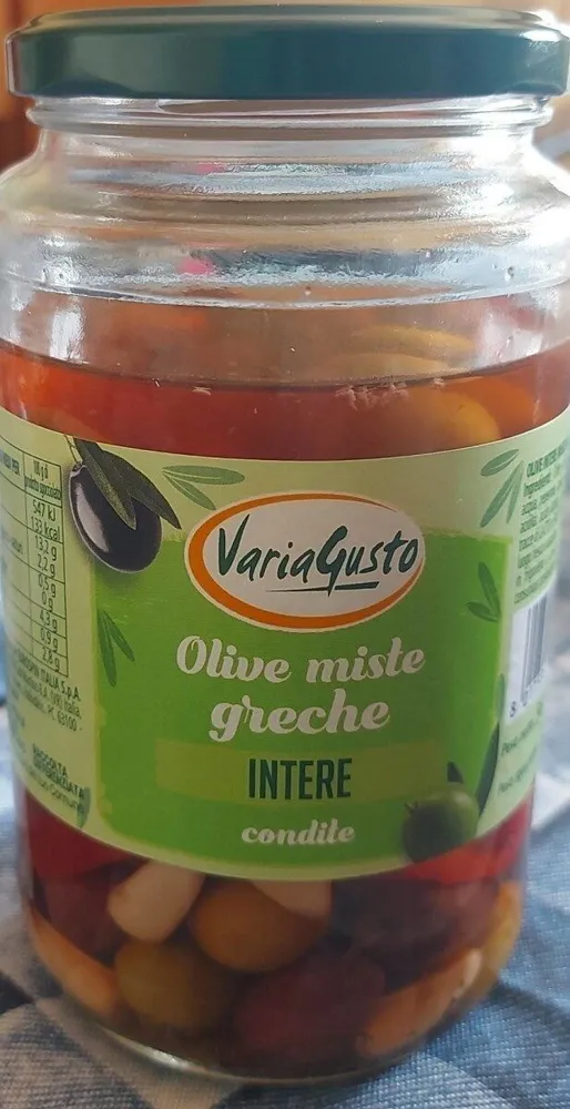 Olive miste greche intere condite