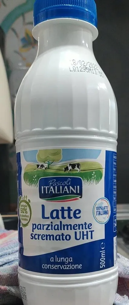 Latte parzialmente scremato UHT
