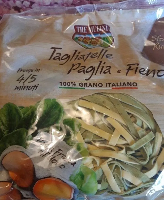 Tagliatelle  paglia e fieno