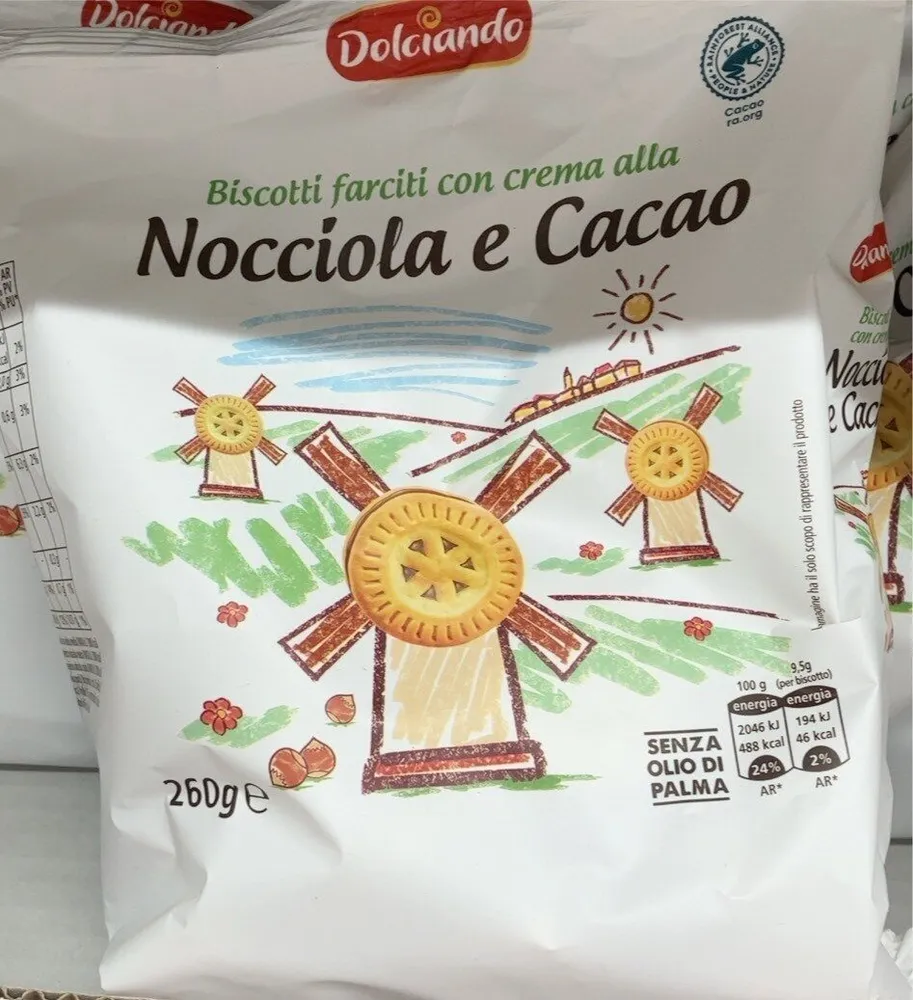 Biscotti farciti con crema alla nocciola e cacao