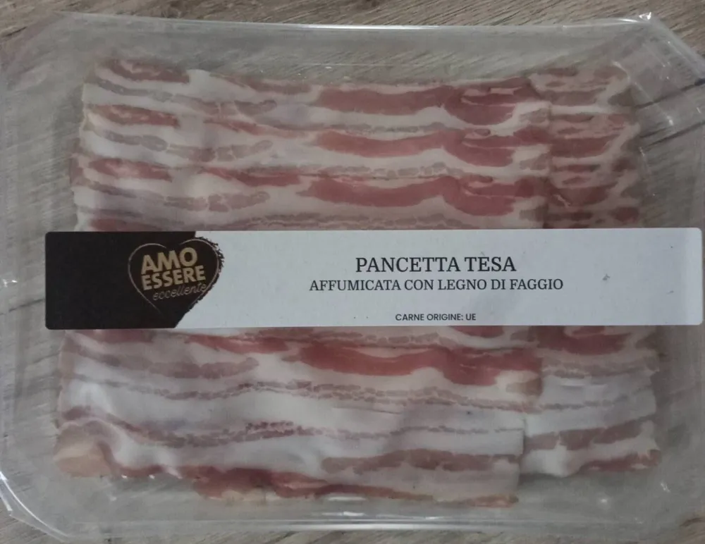 Pancetta tesa affumicata con legno di faggio