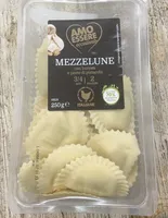 Mezzelune con burrata e pistacchi
