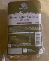 Pane tagliato a fette alla segale