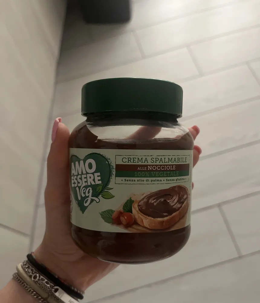 crema spalmabile alle nocciole