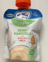 Drink di mandorla con banana e mela