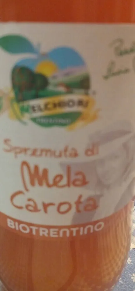 Spremuta di mela e carota