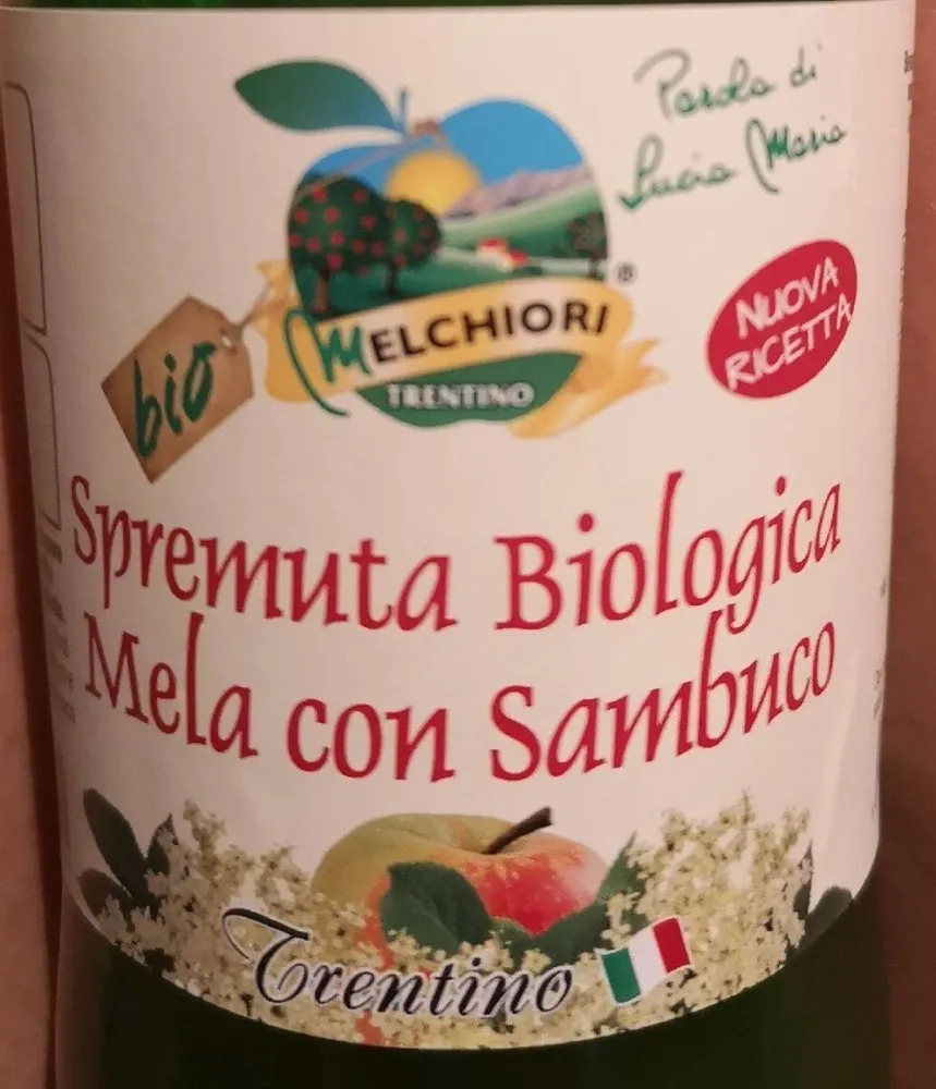 Spremuta biologica mela sambuco