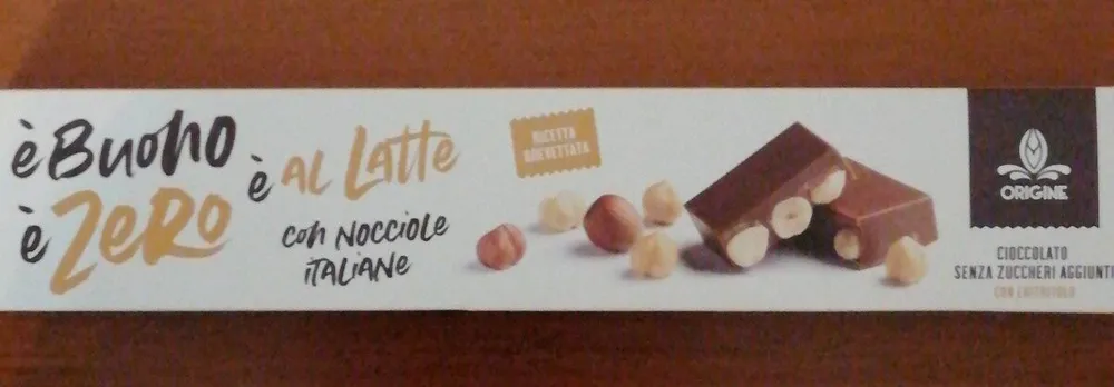 Torrone al latte con nocciole